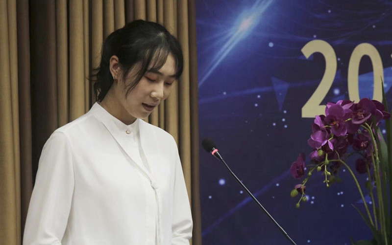 6.在校研究生代表 马卉佳.jpg